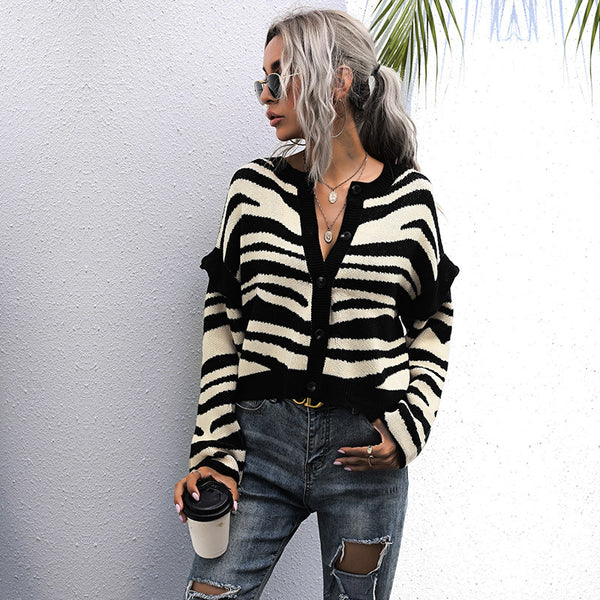 LOVEVVR women's clothing Hot new knitted sweater jacket short contrasting stripes splicing cardigan short