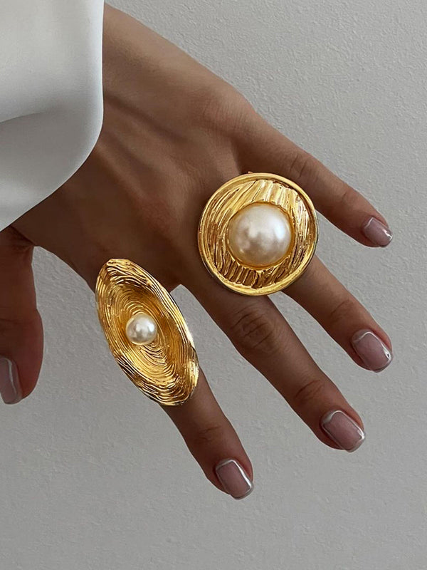 LOVEVVR Golden Pearl Ring