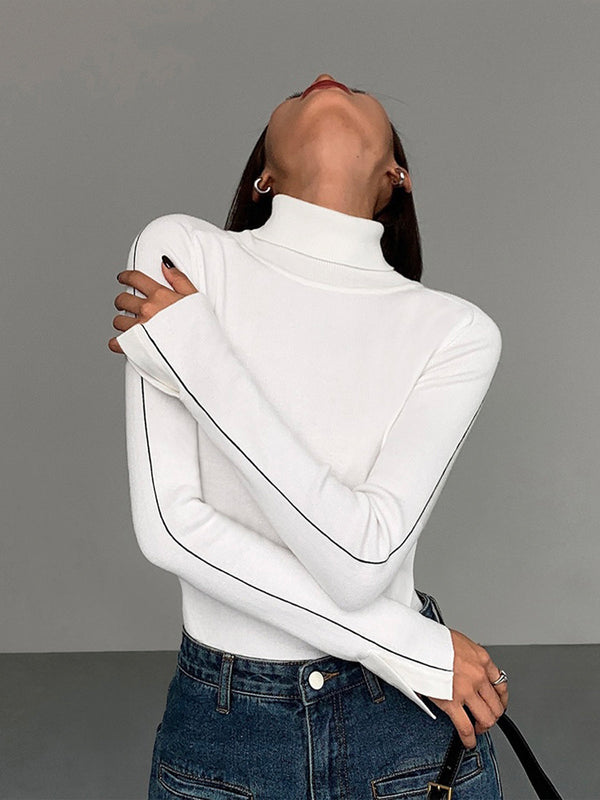 LOVEVVR Contrast Piping Turtleneck Sweater