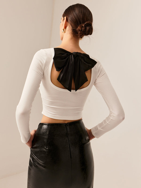 LOVEVVR Backless Pleated Bow Crop T-Shirt