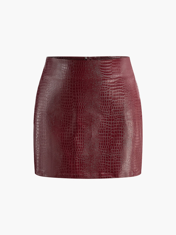 LOVEVVR Faux Leather Textured Mini Skirt