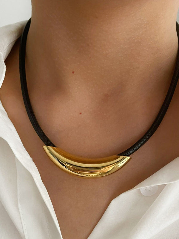 LOVEVVR Golden Tube Rope Choker