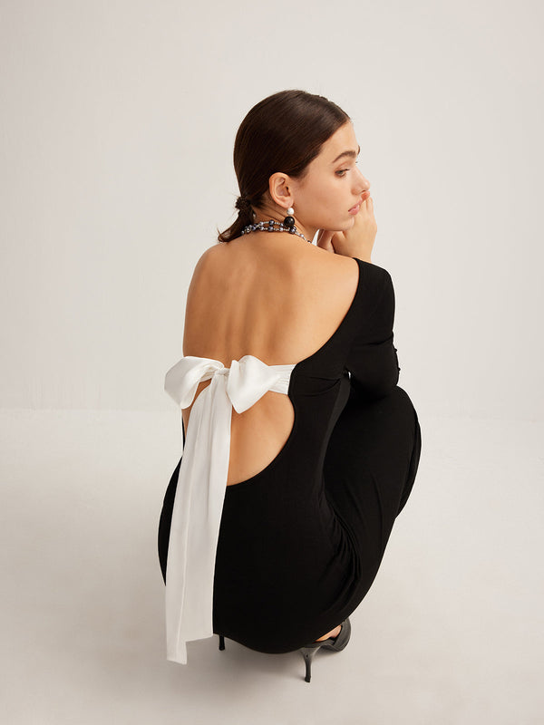 LOVEVVR Bow Open Back Knit Dress