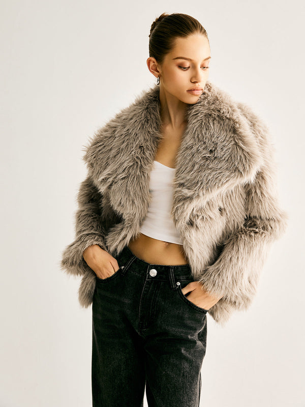 LOVEVVR Lapel Pockets Faux Fur Coat