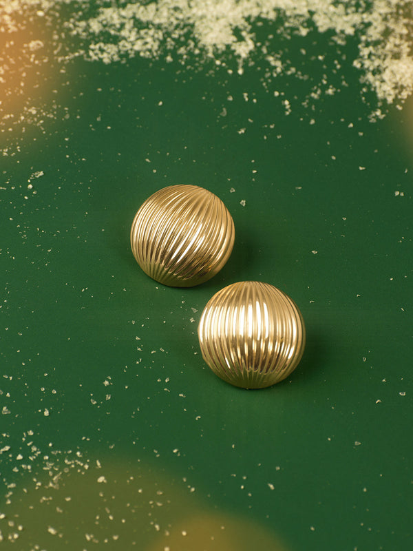 LOVEVVR Half-Ball Ripple Stud Earrings