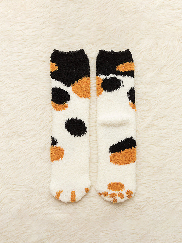 LOVEVVR Coral Fleece Polka Dot Socks